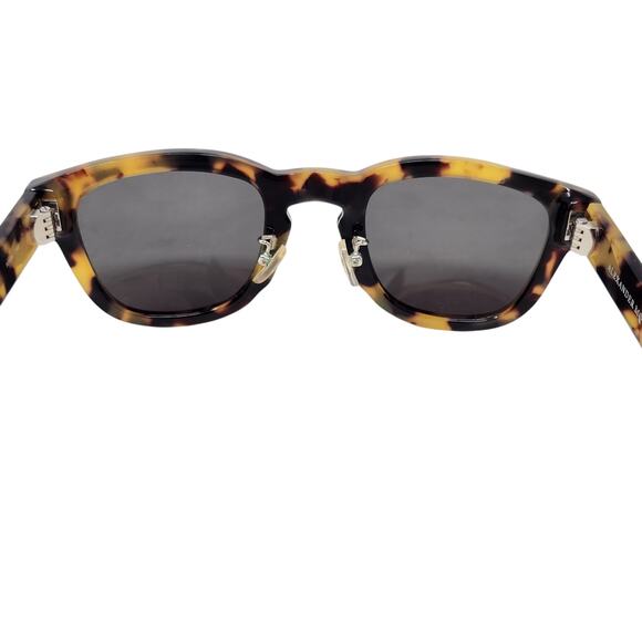 Alexander McQueen AM0047S-002 Travel Sunglasses Tortoiseshell Brown Havana Grey - Picture 9 of 14